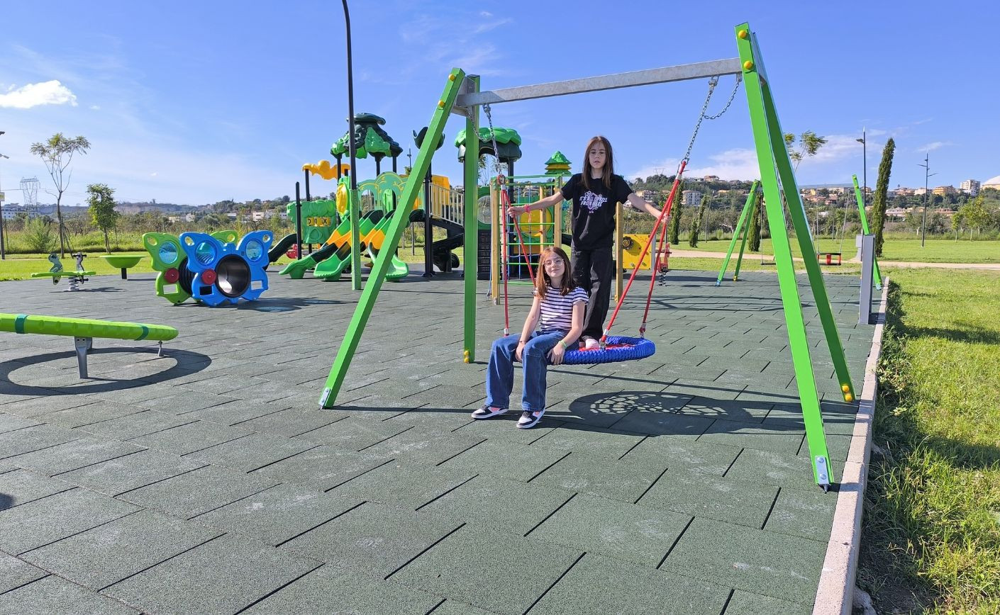 Superfici antitrauma: cosa sono e quali scegliere per garantire la massima sicurezza