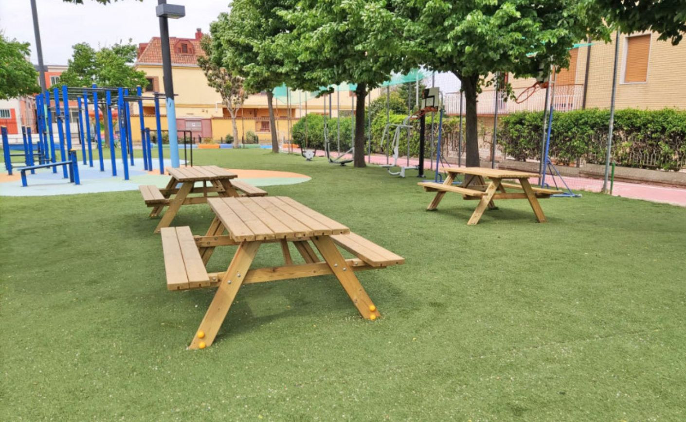 Panche picnic per parchi pubblici: comfort, praticità e inclusione