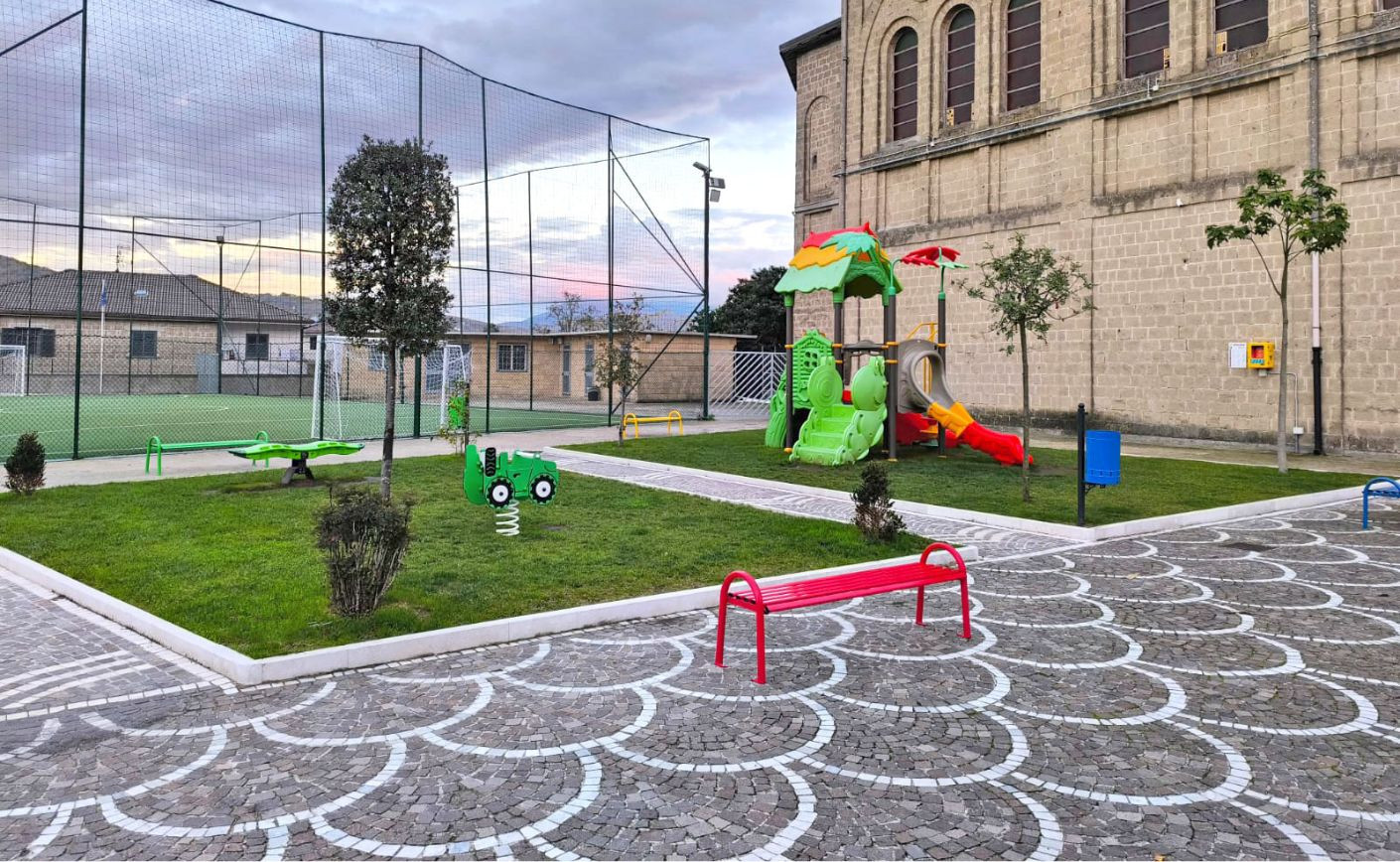 Panchine pubbliche: quali scegliere e in quali contesti inserirle