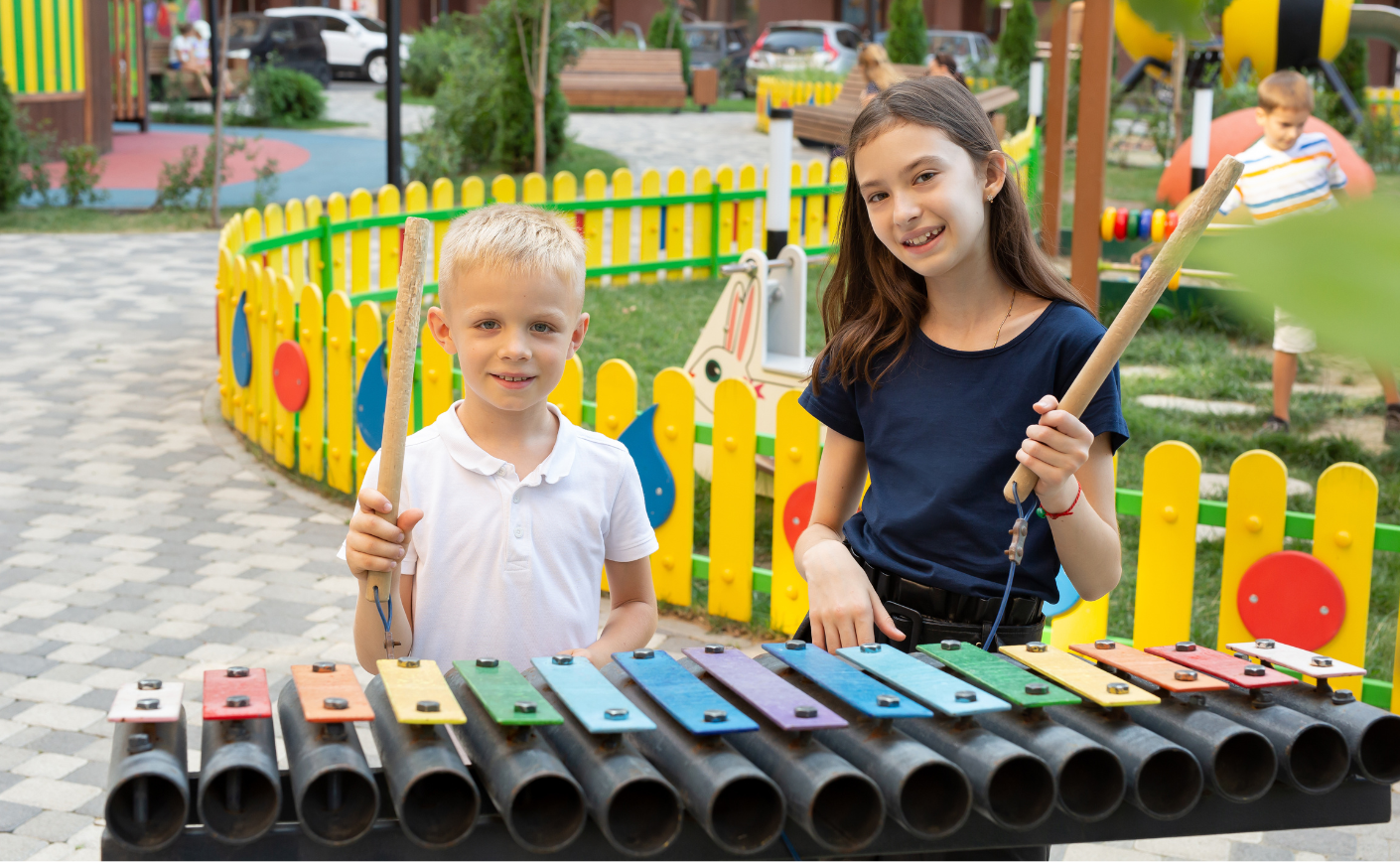 Giochi musicali nei parchi pubblici: unire creatività e divertimento