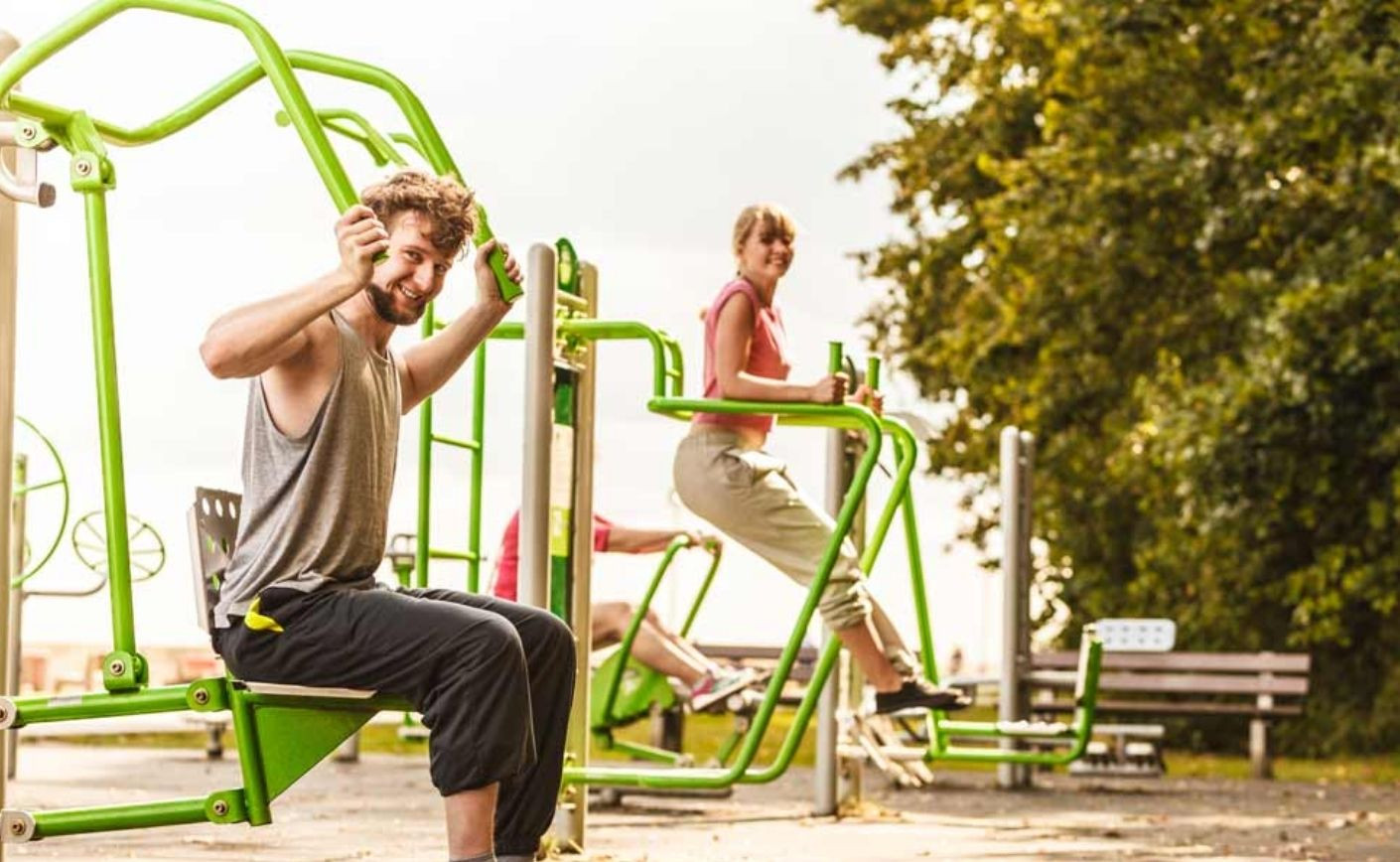 Outdoor fitness: perché allestire un’area fitness all’aperto