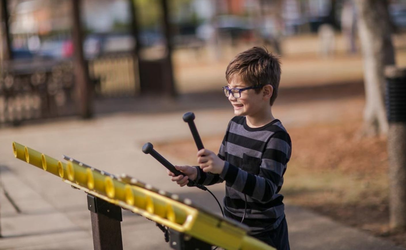 Parco giochi musicale: giochi per crescere con ritmo | Play Urban